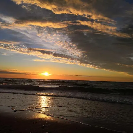 شقة E-apartament Nad Morzem Apartamentuj *