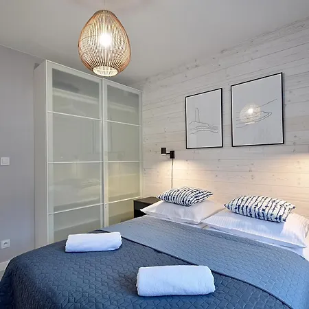 E-apartament Nad Morzem Apartamentuj * ميلنو